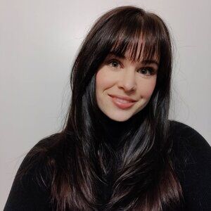 Meet your Posher, Courtney